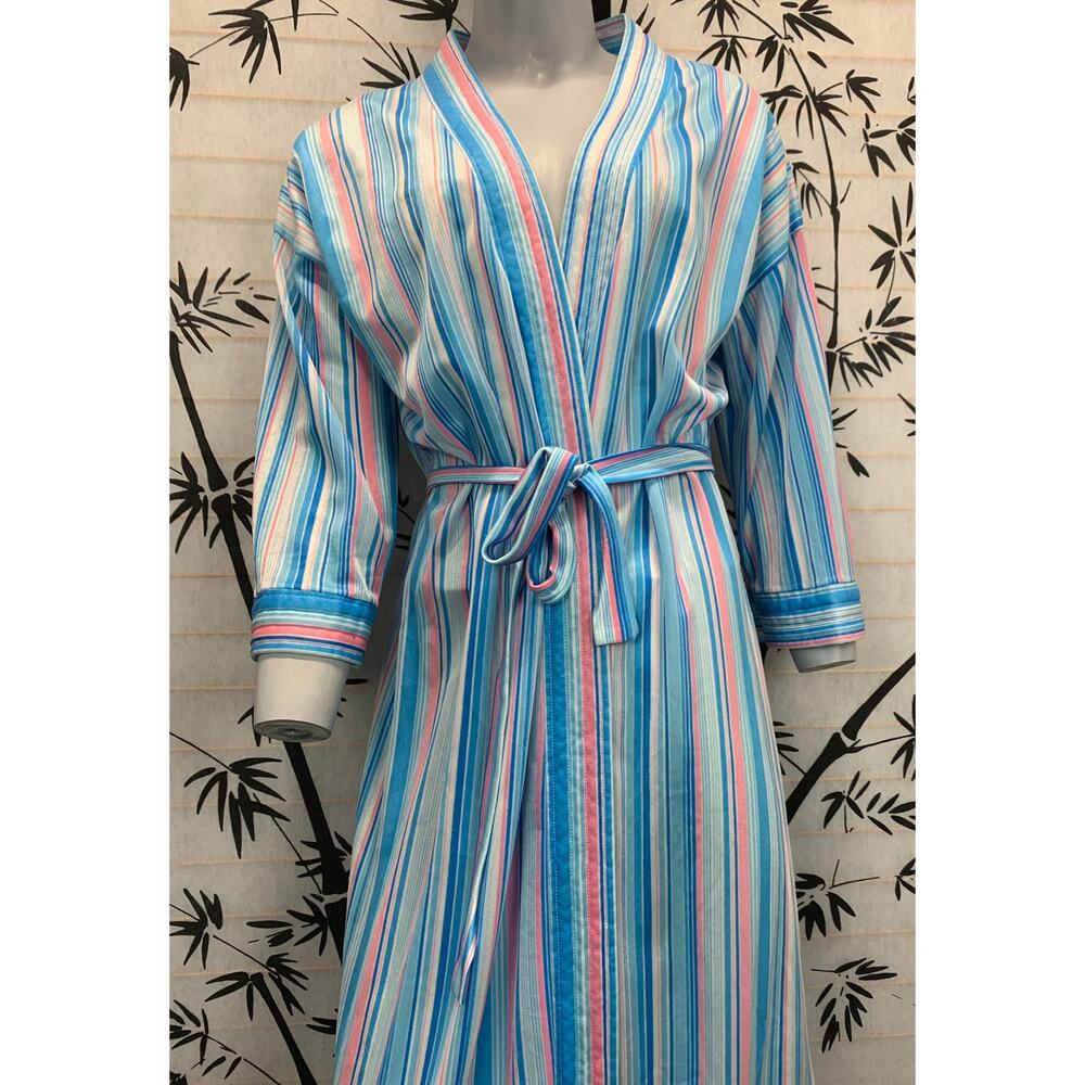Vintage 70s Striped Nylon Robe: Pastel Colorblock Loungewear, Large